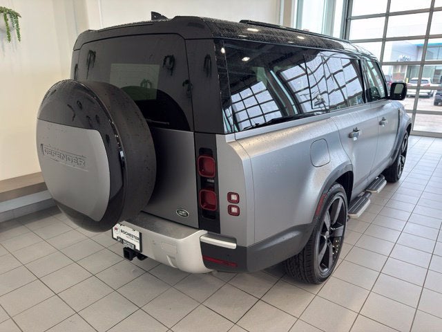 2023 Land Rover Defender 130 SE