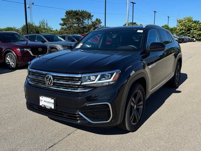 2022 Volkswagen Atlas Cross Sport 2.0T SEL R-Line