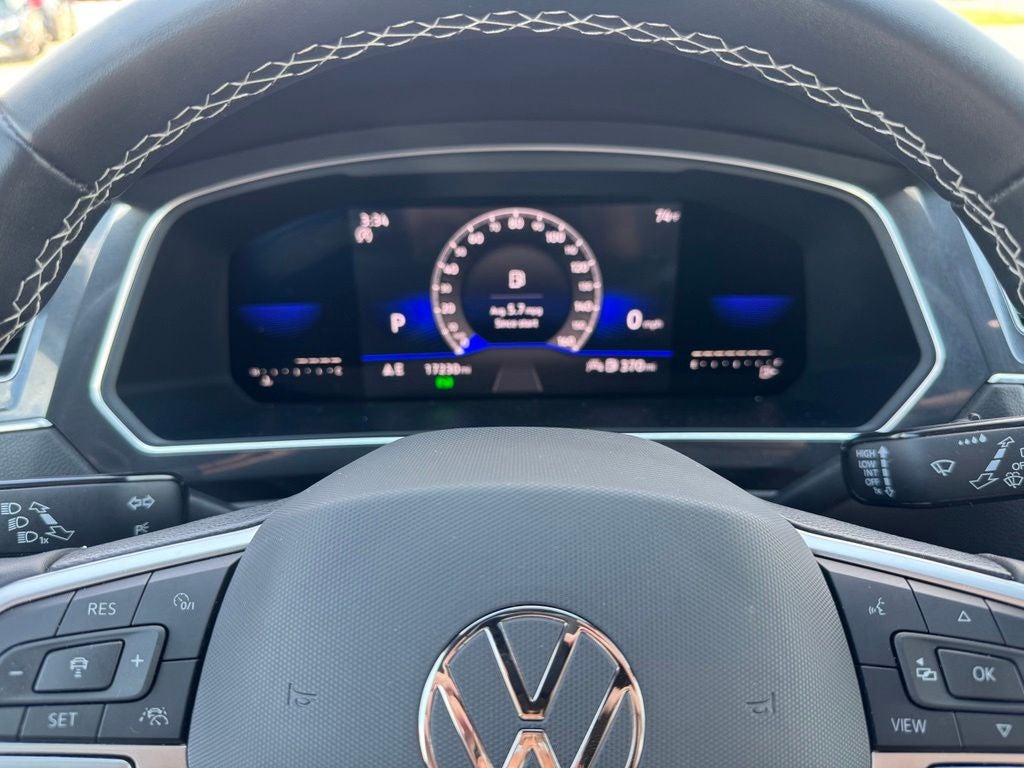 2022 Volkswagen Tiguan 2.0T SE FWD
