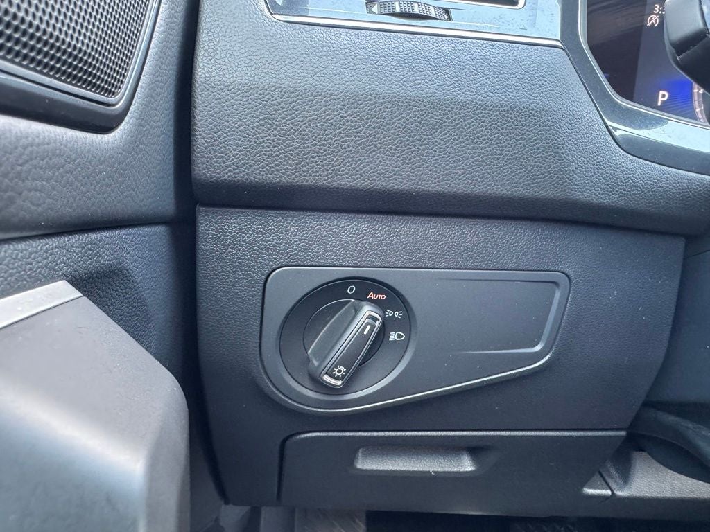2022 Volkswagen Tiguan 2.0T SE FWD