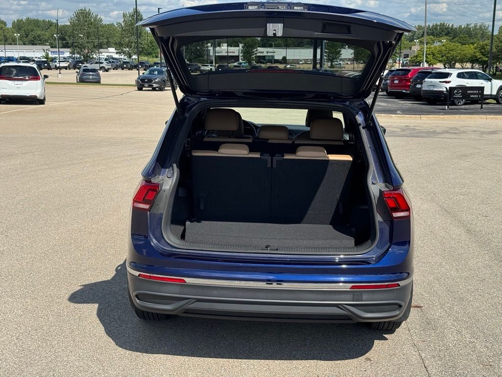 2022 Volkswagen Tiguan 2.0T SE FWD