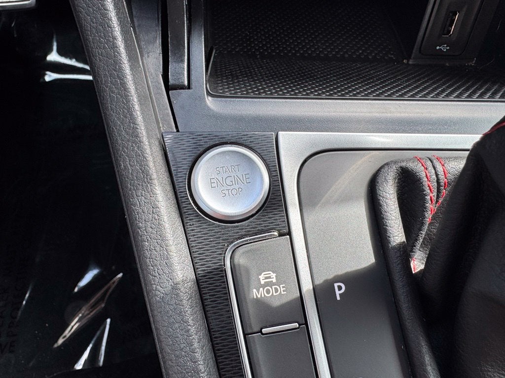 2017 Volkswagen Golf GTI SE