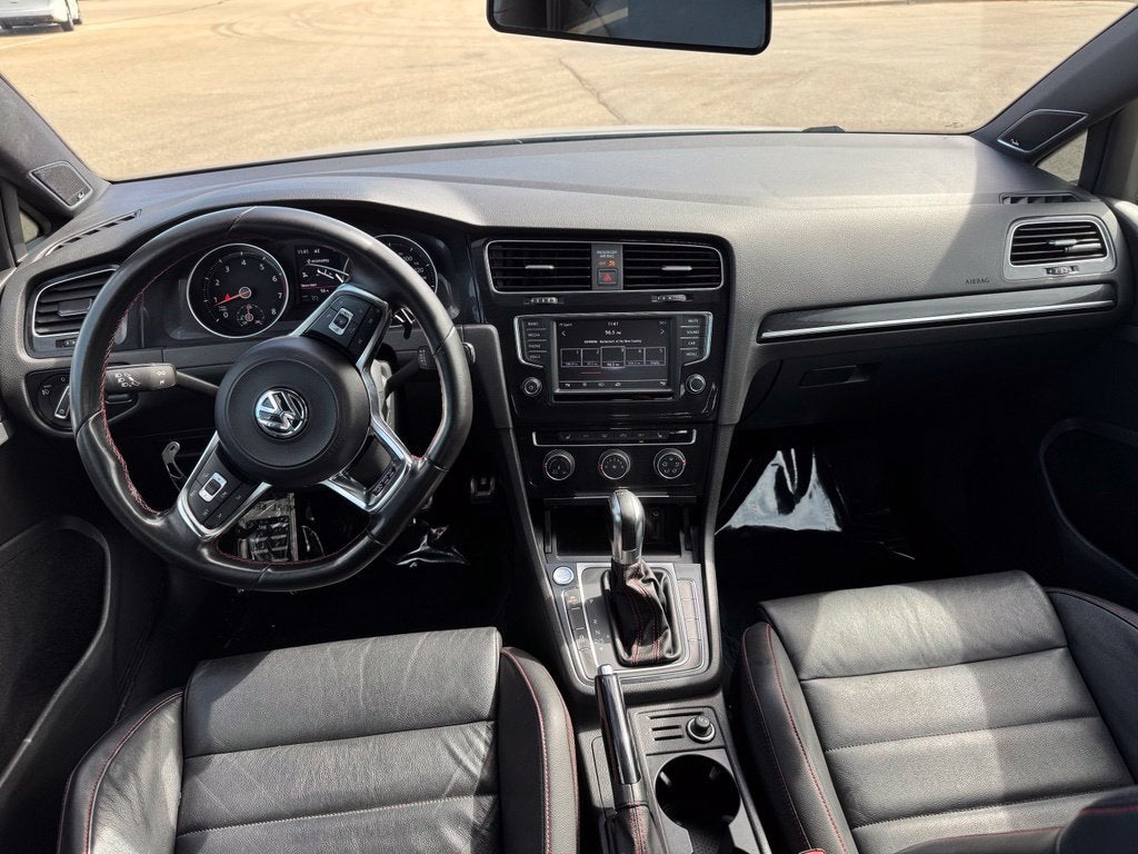 2017 Volkswagen Golf GTI SE