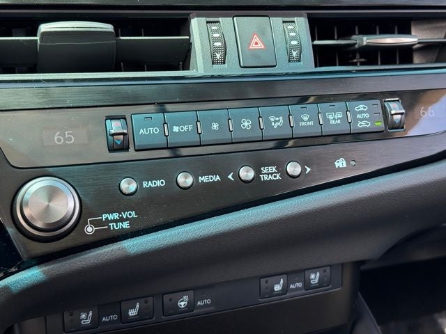 2025 Lexus ES 300h