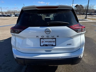 2025 Nissan Rogue SV
