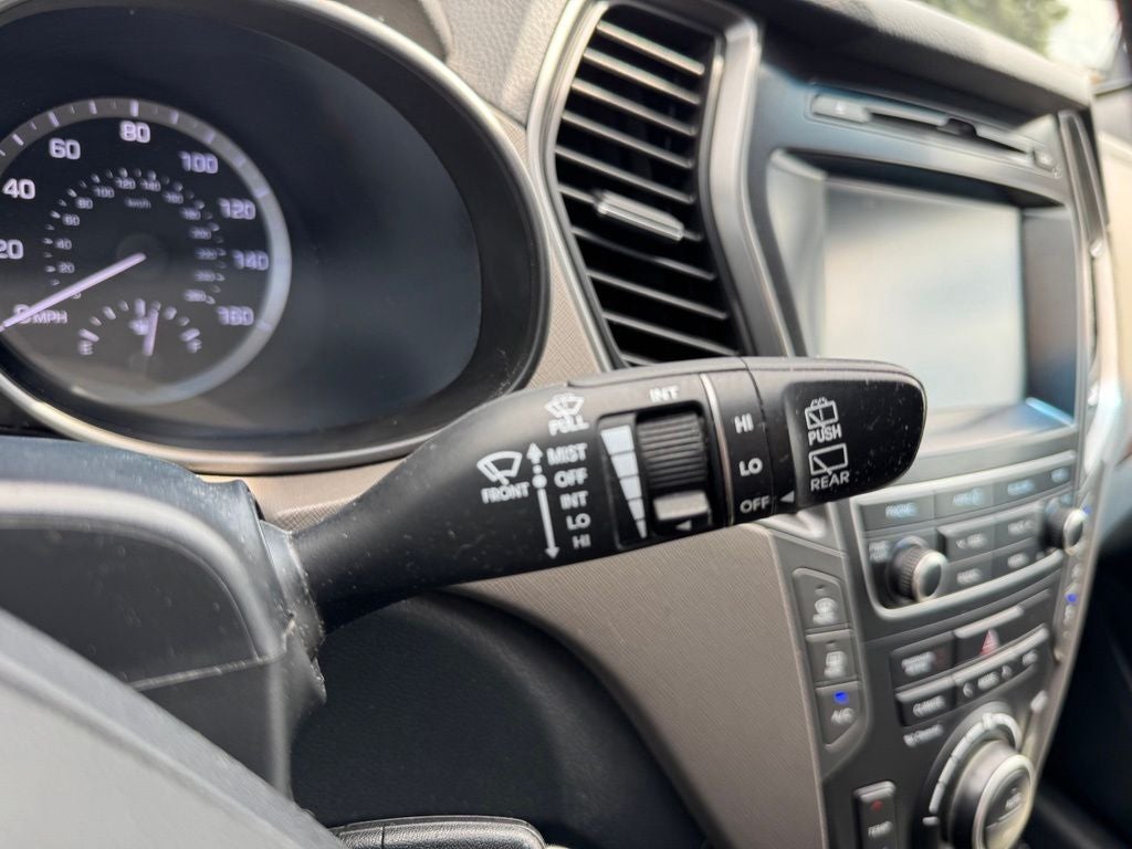 2018 Hyundai Santa Fe SE