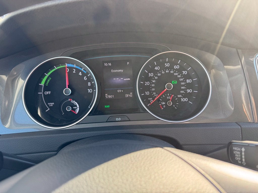 2016 Volkswagen e-Golf SE