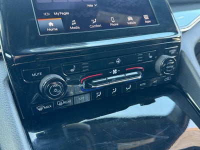 2022 Jeep Grand Cherokee L Altitude 4WD