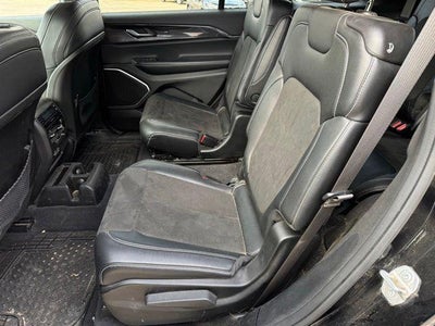 2022 Jeep Grand Cherokee L Altitude 4WD