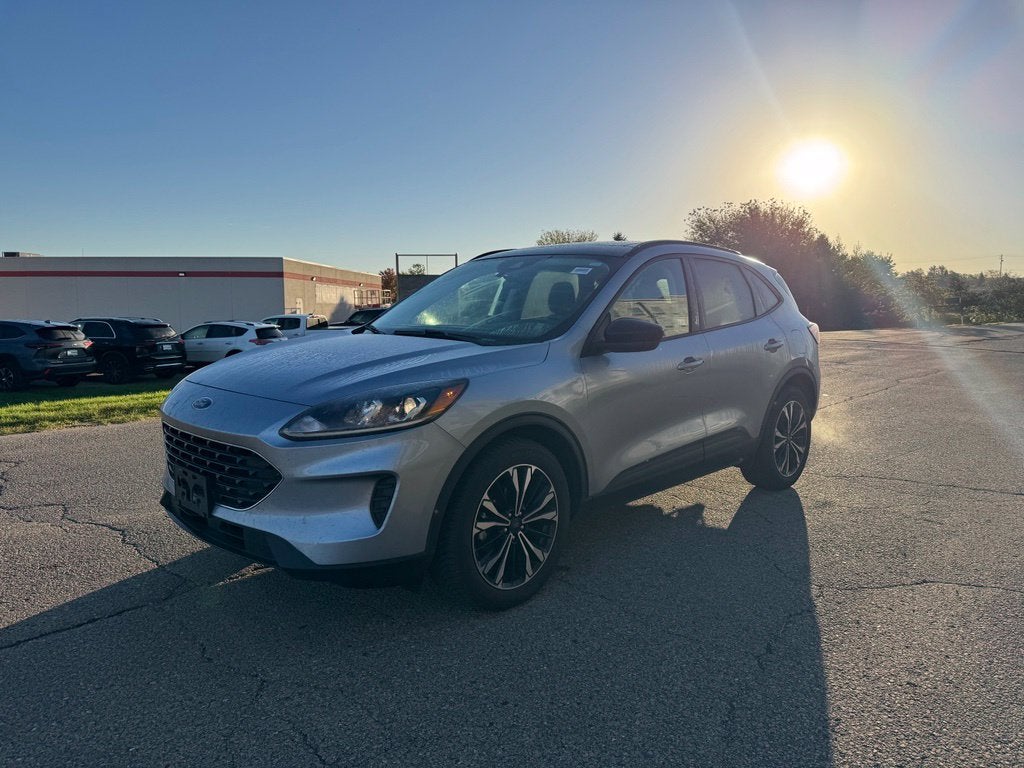 2022 Ford Escape SE Hybrid AWD