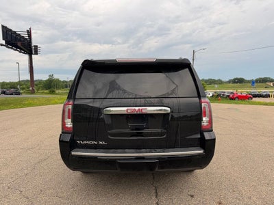 2018 GMC Yukon XL Denali 4WD