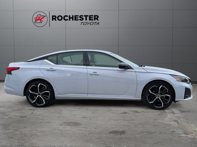 2024 Nissan Altima 2.5 SR FWD
