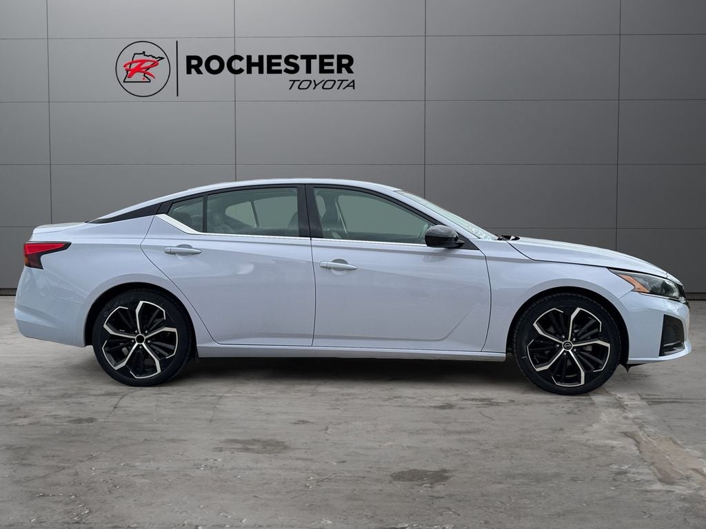 2024 Nissan Altima 2.5 SR FWD