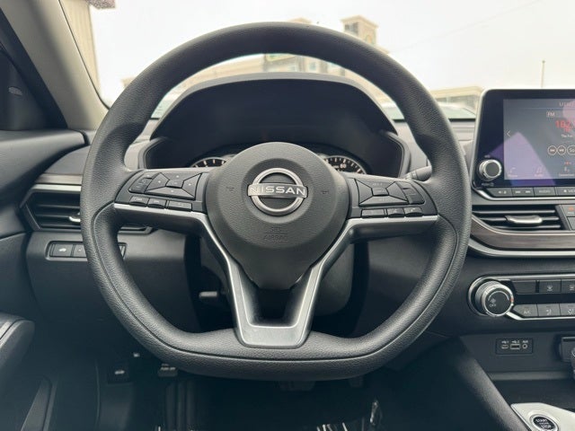 2024 Nissan Altima 2.5 SV FWD