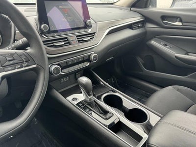 2024 Nissan Altima 2.5 SV FWD