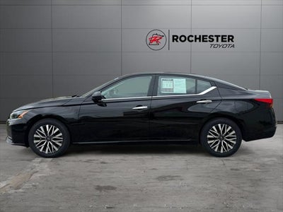 2024 Nissan Altima 2.5 SV FWD