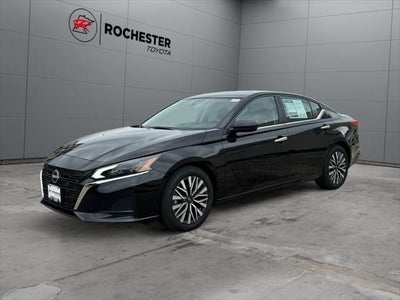 2024 Nissan Altima 2.5 SV FWD