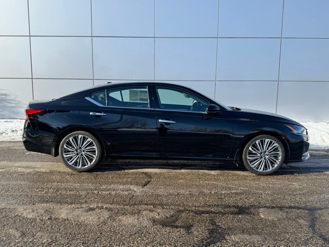 2023 Nissan Altima 2.5 SL FWD