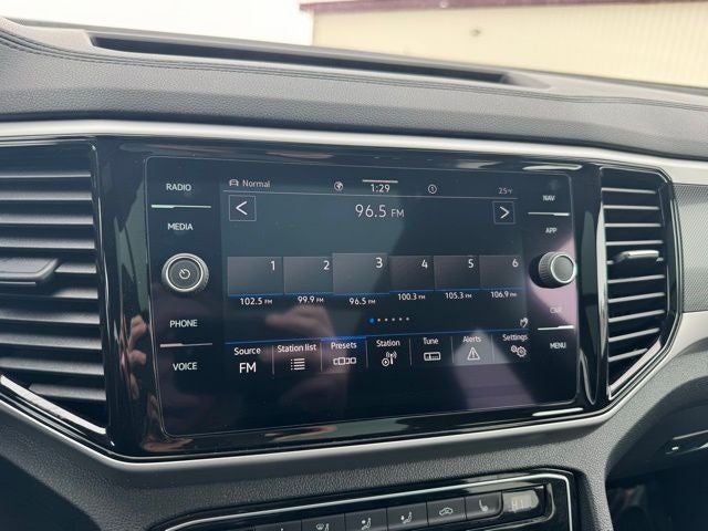 2022 Volkswagen Atlas Cross Sport 2.0T SEL R-Line AWD