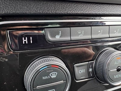 2022 Volkswagen Atlas Cross Sport 2.0T SEL R-Line AWD