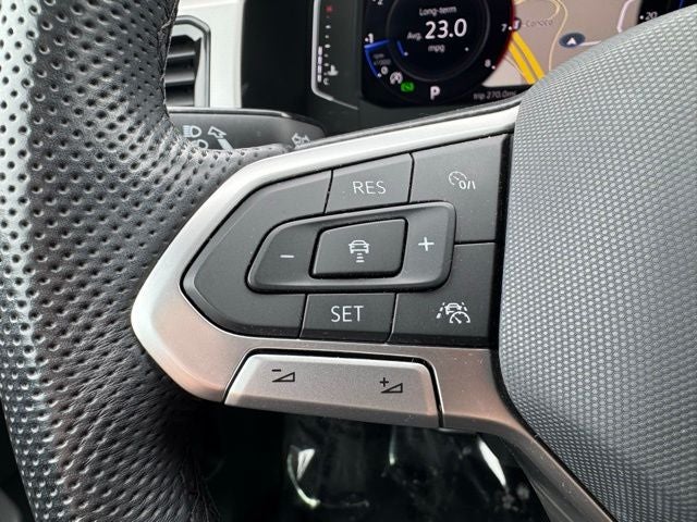 2022 Volkswagen Atlas Cross Sport 2.0T SEL R-Line AWD