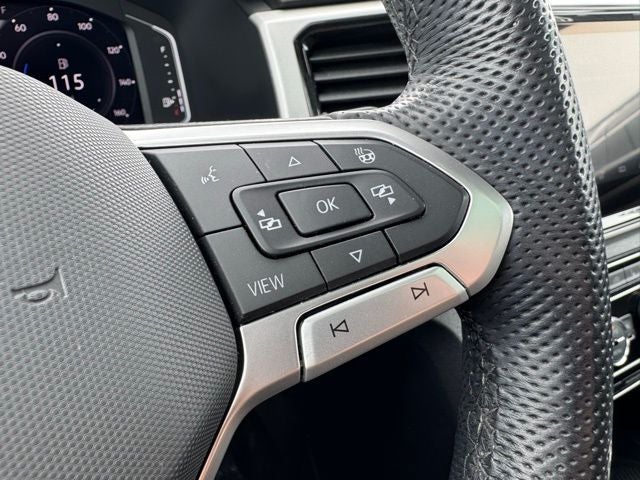 2022 Volkswagen Atlas Cross Sport 2.0T SEL R-Line AWD