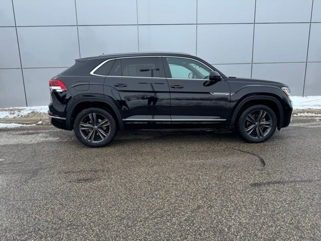 2022 Volkswagen Atlas Cross Sport 2.0T SEL R-Line AWD