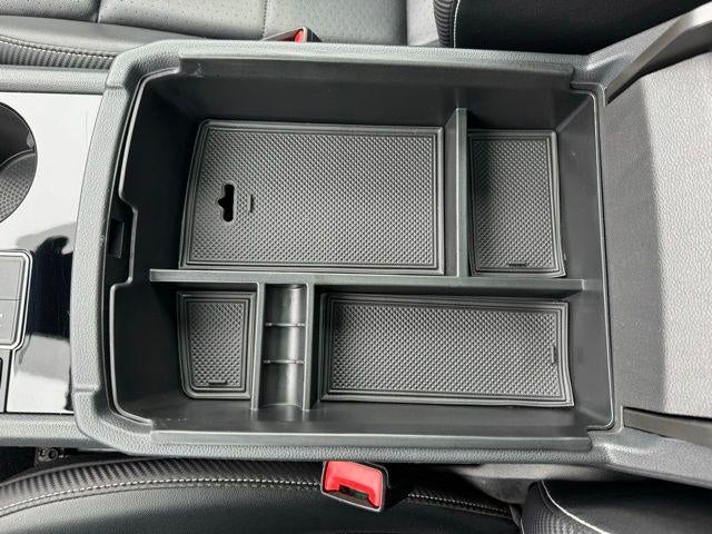 2022 Volkswagen Atlas Cross Sport 2.0T SEL R-Line AWD