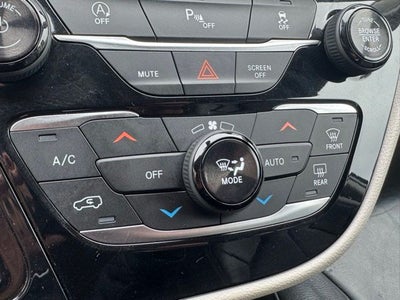 2018 Chrysler Pacifica Touring L FWD
