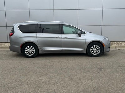 2018 Chrysler Pacifica Touring L FWD