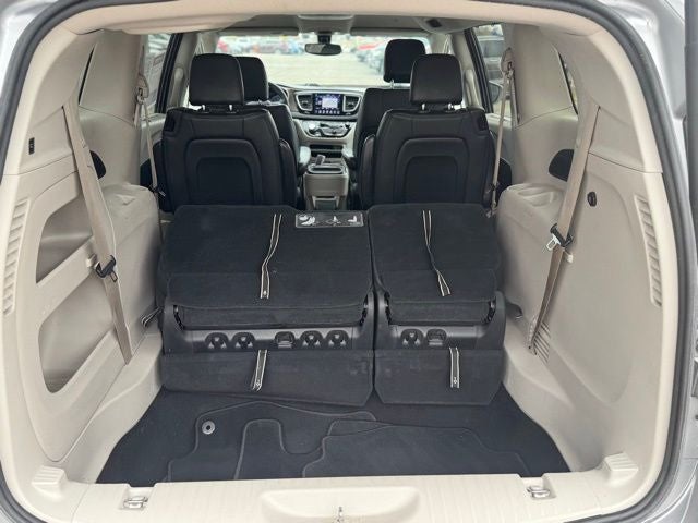 2018 Chrysler Pacifica Touring L FWD