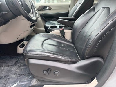 2018 Chrysler Pacifica Touring L FWD