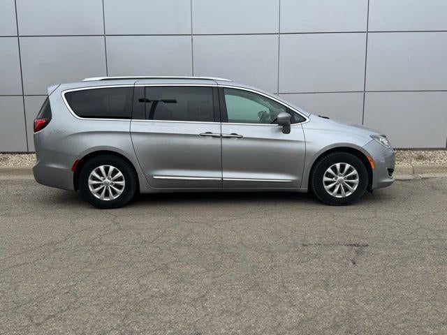 2018 Chrysler Pacifica Touring L FWD
