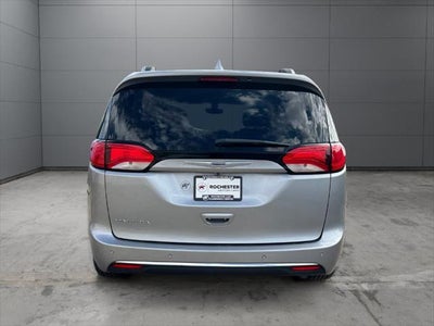 2019 Chrysler Pacifica Touring L FWD