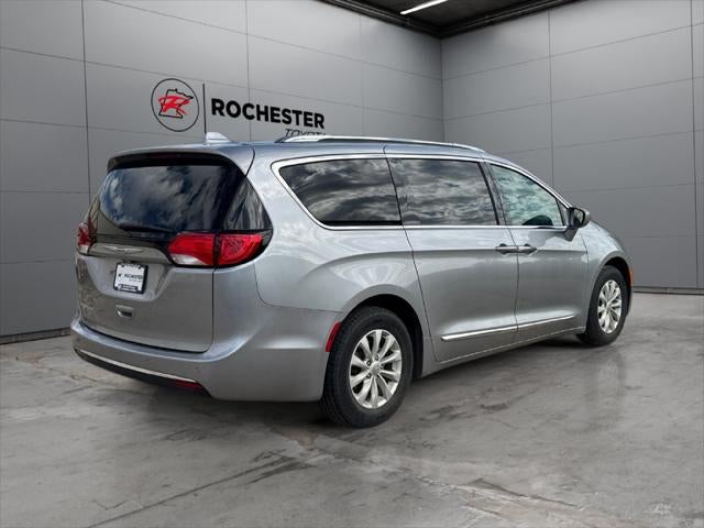 2019 Chrysler Pacifica Touring L FWD