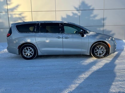 2024 Chrysler Pacifica Touring L FWD
