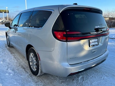 2024 Chrysler Pacifica Touring L FWD