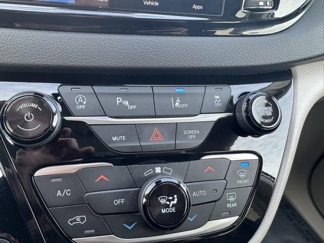 2024 Chrysler Pacifica Touring L FWD