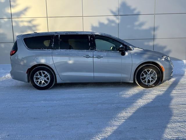 2024 Chrysler Pacifica Touring L FWD