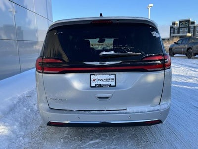 2024 Chrysler Pacifica Touring L FWD