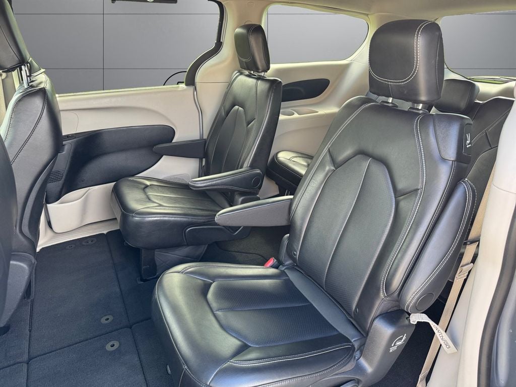 2024 Chrysler Pacifica Touring L FWD
