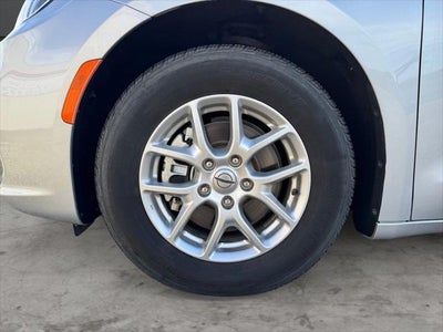 2024 Chrysler Pacifica Touring L FWD