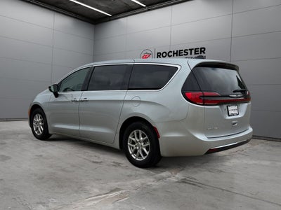 2024 Chrysler Pacifica Touring L FWD