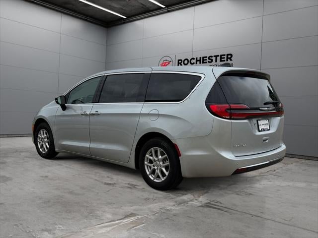 2024 Chrysler Pacifica Touring L FWD
