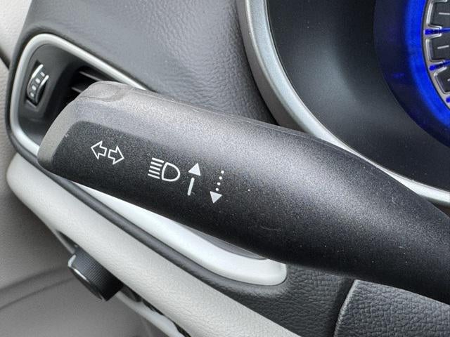 2024 Chrysler Voyager LX FWD