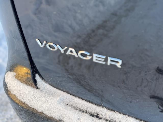 2024 Chrysler Voyager LX FWD