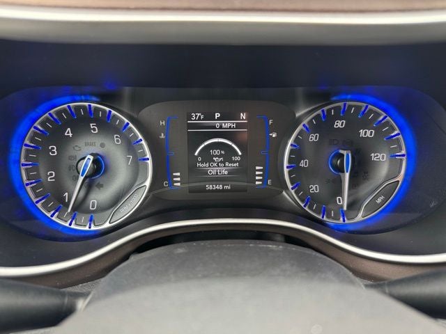 2023 Chrysler Voyager LX FWD