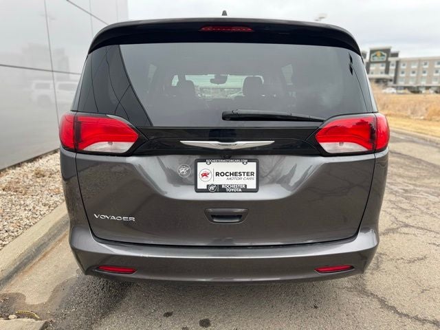 2023 Chrysler Voyager LX FWD