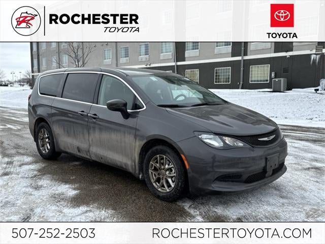 2023 Chrysler Voyager LX FWD