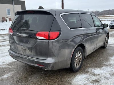 2023 Chrysler Voyager LX FWD